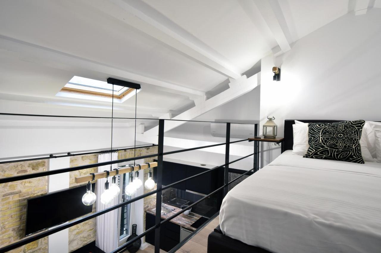 Queen 4 Apartment In The Heart Of The Corfu Historical Old Town Center Extérieur photo