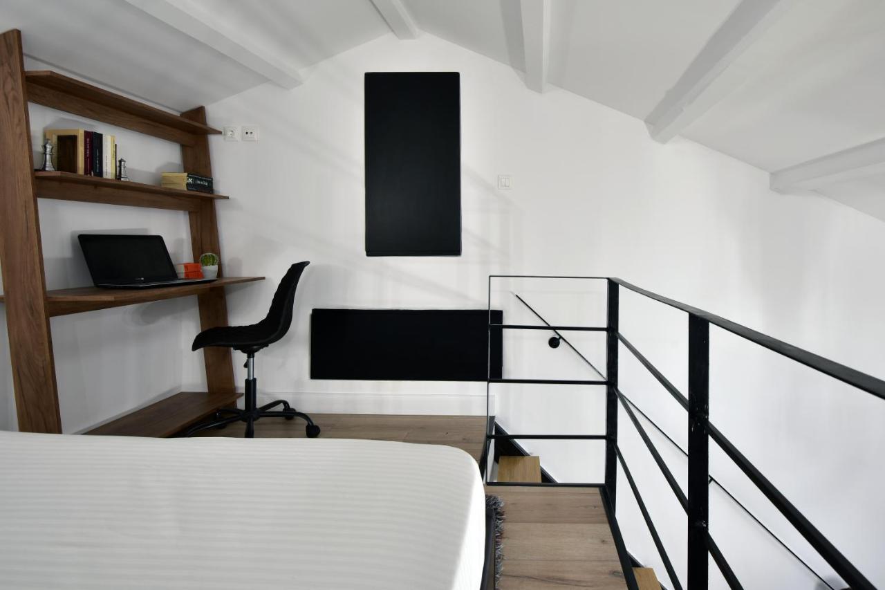 Queen 4 Apartment In The Heart Of The Corfu Historical Old Town Center Extérieur photo